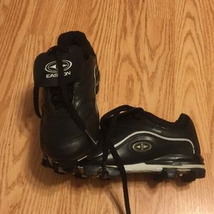 Easton softball cleats kids sz 6/women’s Sz 8